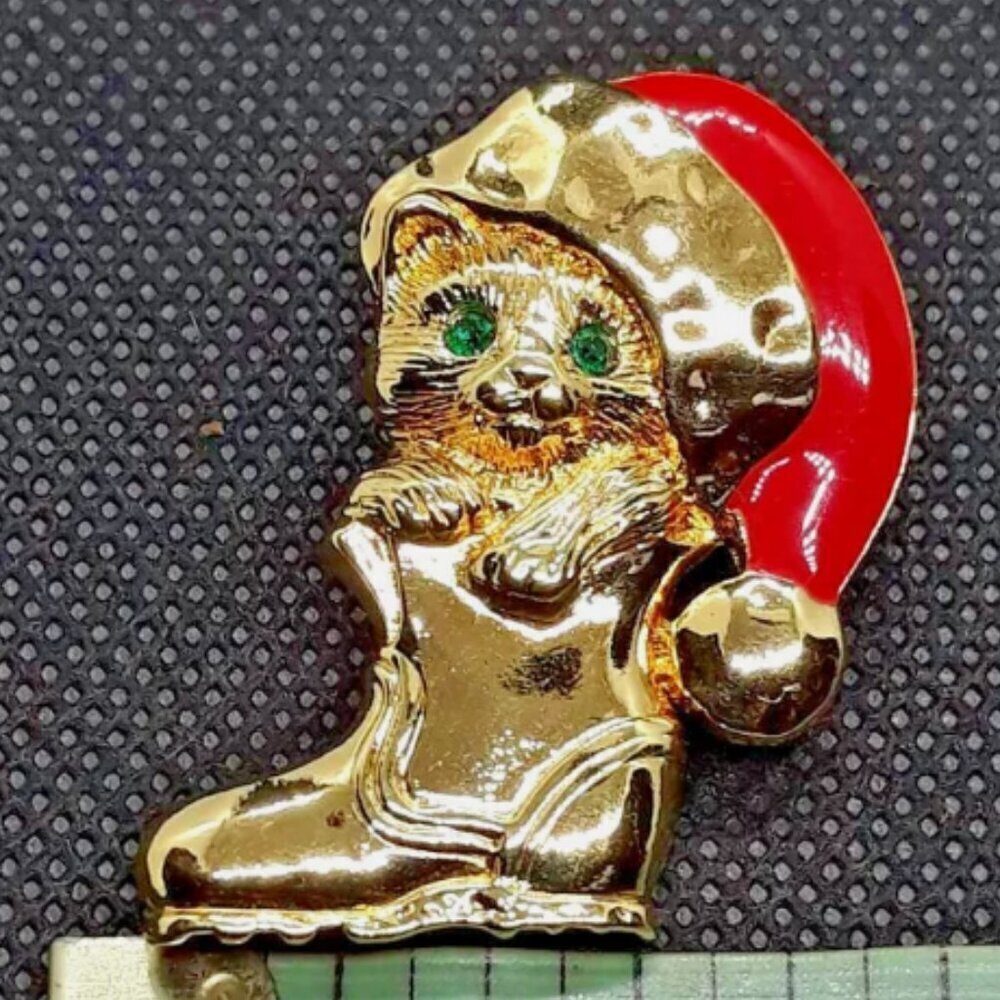 Vtg AVON Brooch Christmas Pin Gold Rhinestone Enamel Kitty Cat in Boot Santa Hat